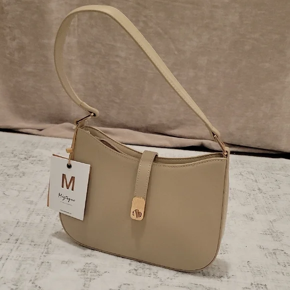 Chic Tan Shoulder Bag - Picture 4 of 15